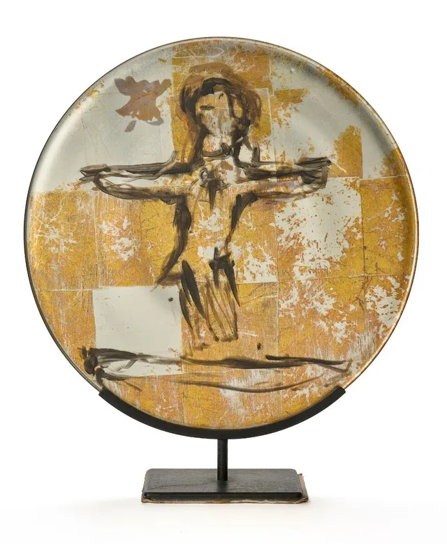 Untitled. Unsigned. Coloured and painted glass. Metal base. H. 44. Diam. 38 cm.
