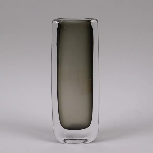NILS LANDBERG. vas, "Sommerso", underfångsglas, Orrefors.