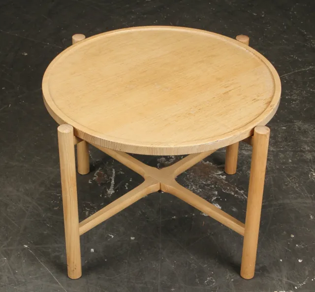 Hans J. Wegner for PP Møbler. Model PP35. Bakkebord af ask