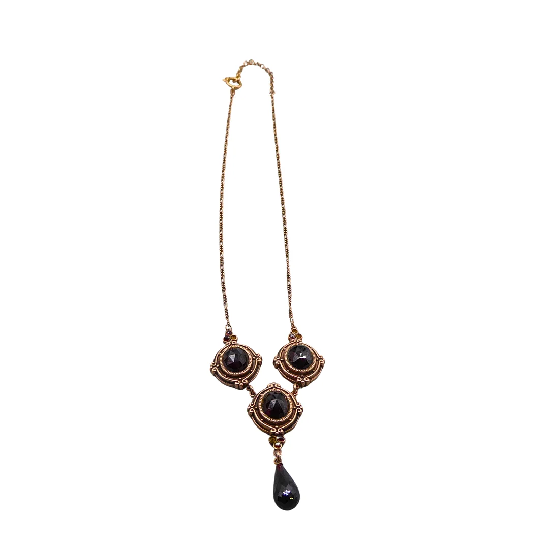 GRANAT - COLLIER AUS 925ER SILBER. — Necklace — Auktionshaus Stuber's Hammerschlag