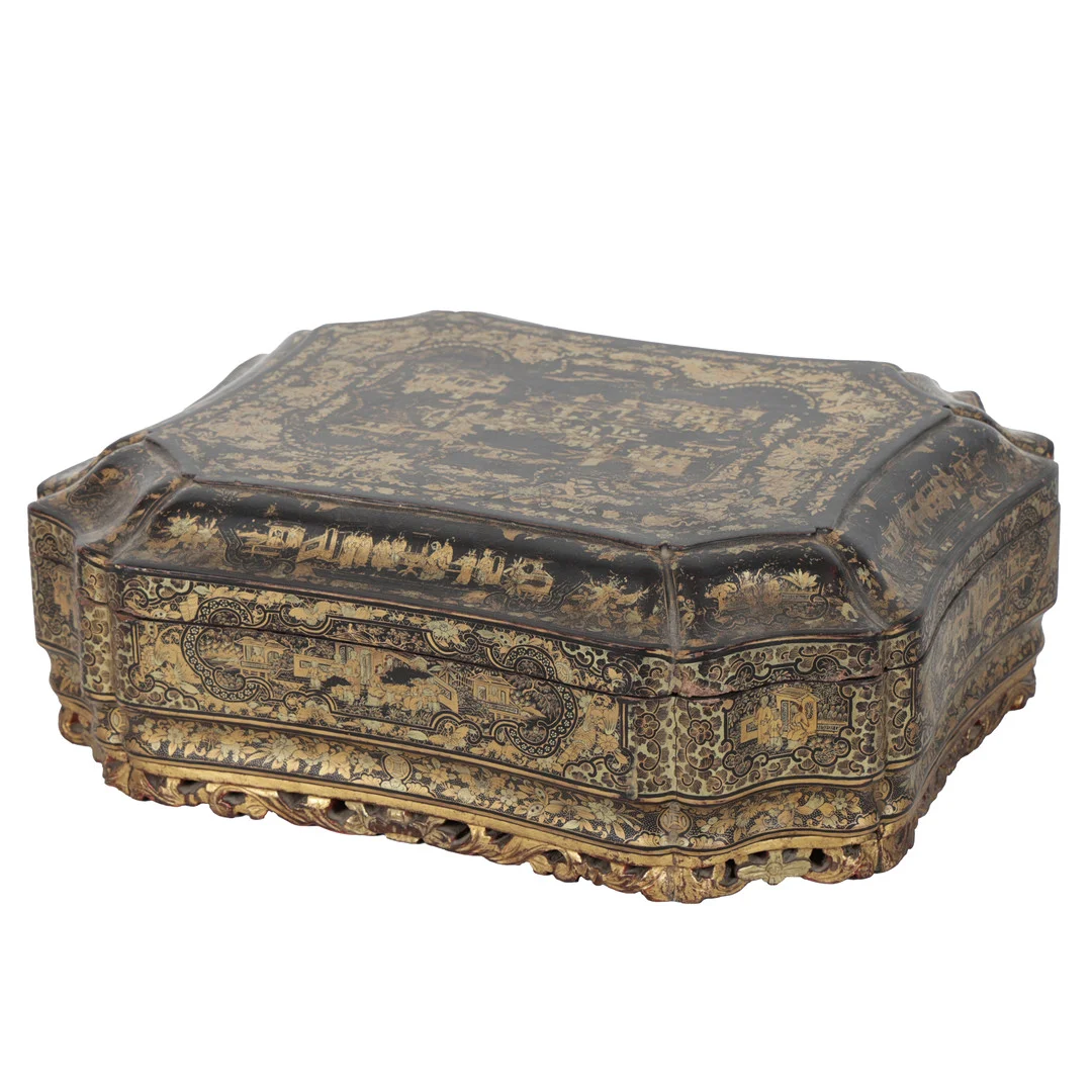 AN EARLY 19TH CENTURY CHINESE EXPORT LACQUERED GAMES BOX. — Asiatica — Bishop & Miller