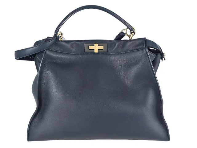 FENDI, VÄSKA, Peekaboo, marinblått kalvskinn, guldfärgade beslag, 39x28x16 cm, tag, regnskydd, avtagbar axelrem, dustbag. Very Good Condition.