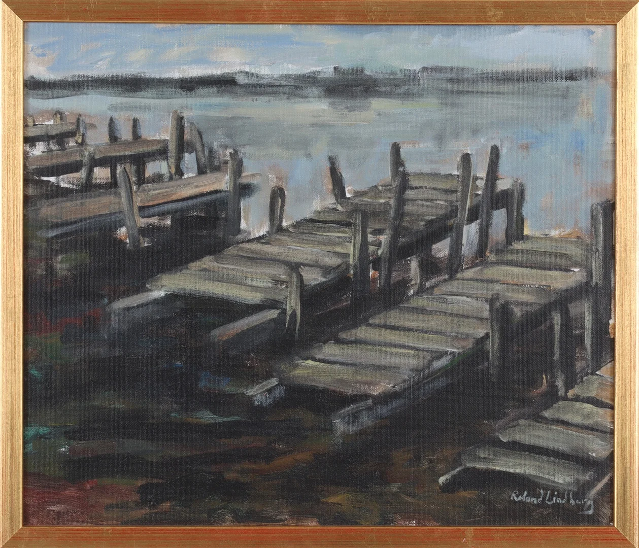 ROLAND LINDBERG. "Bryggor", olja på duk, signerad. — Paintings — Stadsauktion Sundsvall
