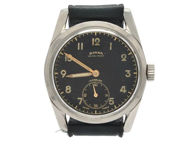 BIRKA, Water-proof, 33 mm, Boett nr. 391 / 3022634, herrur, stål, manuell, plexiglas, liten sekundvisare, skadad urtavla/visare, läderband, ca 1950.