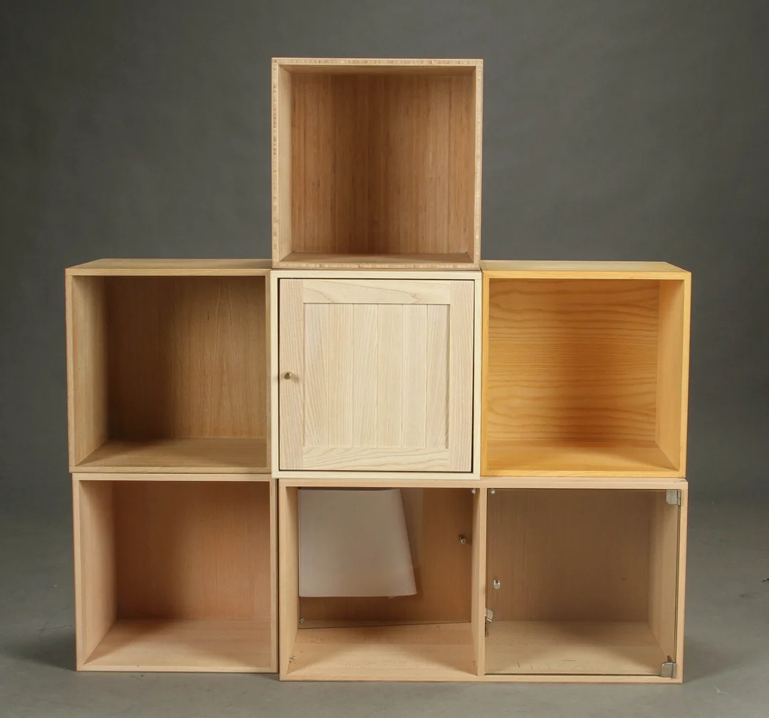 ATBO. Samling reolmoduler i div. træsorter (6) — Furniture/Shelving — Lauritz