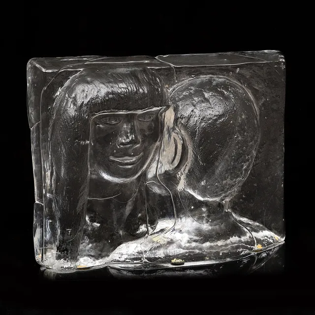 ERIK HÖGLUND. Skulptur, glas. Signerad och numrerad 6/100.