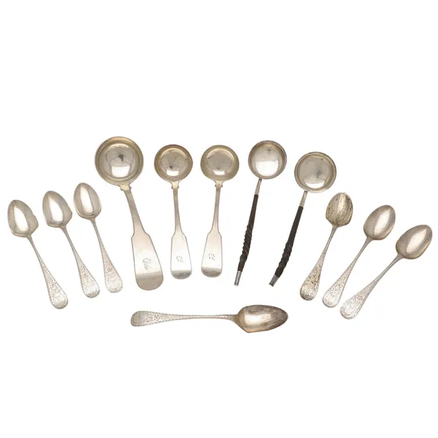 A PAIR OF EARLY 20TH CENTURY SCOTTISH PROVINCIAL SILVER TODDY LADLES.
