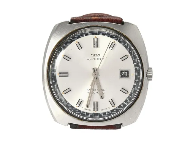 GLYCINE, Compressor (T Swiss Made T), Cal ETA 2632, Serie nr. 1070532, Boett nr. 332-111, herrur, 37 x 36 (37) mm, stål, automatisk, plexiglas, datum, skadad urtavla, ca 1970.