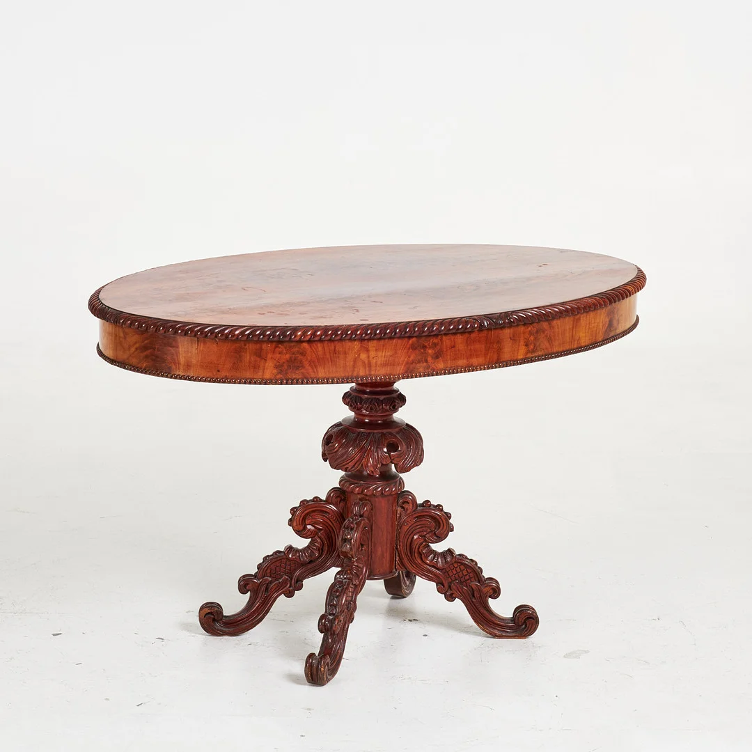 SALONGSBORD, nyrokoko, mahogny, skuren dekor, 1800-talets senare hälft. — Tables — Stockholms Auktionsverk Sickla