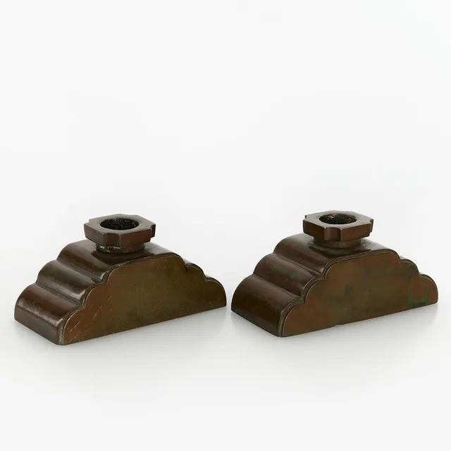 SUNE BÄCKSTRÖM. Ljusstakar, ett par, patinerad brons, modell 9067, Malmö, 1920/30-tal. Swedish Grace.