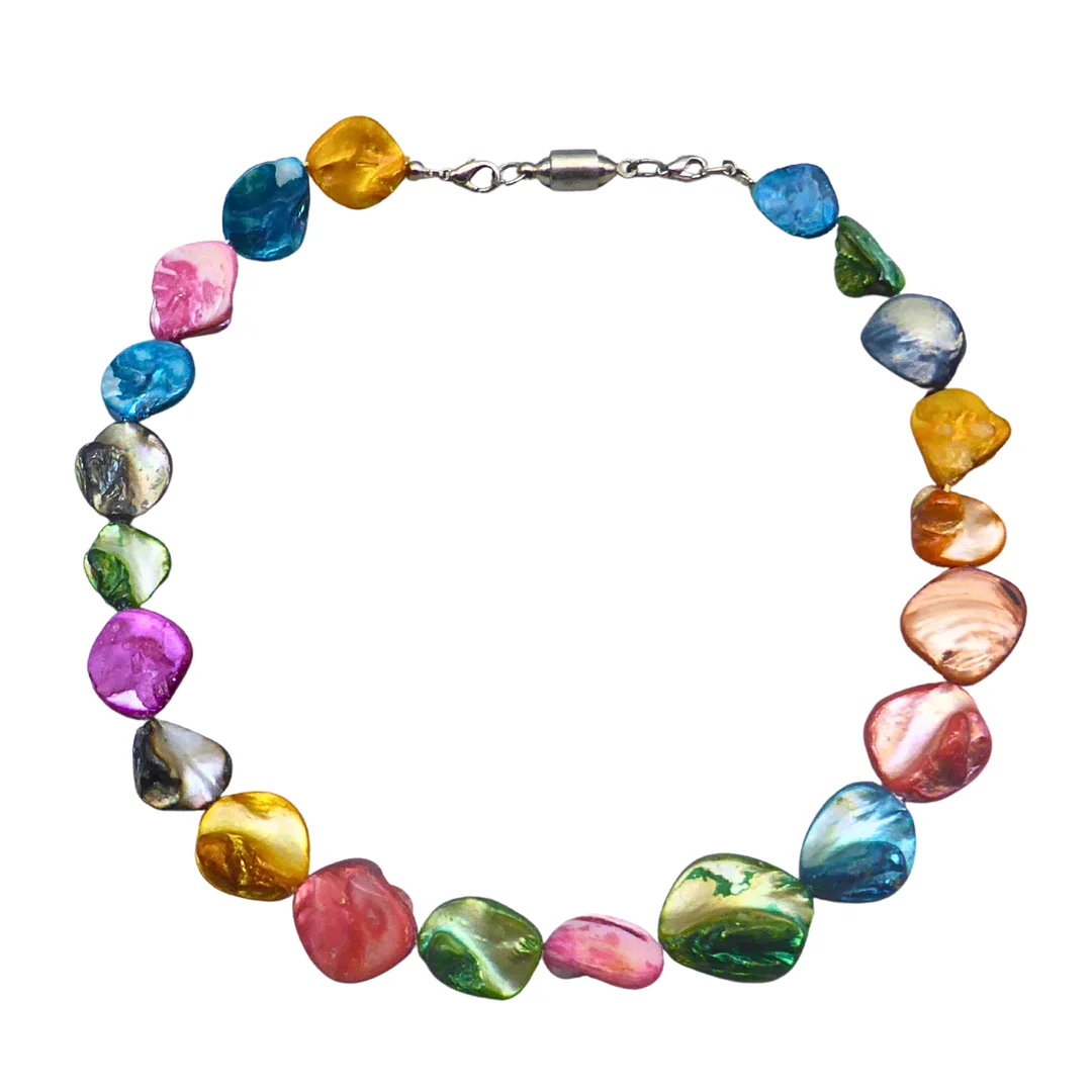 MEHRFARBIGE HALSKETTE. — Necklace — Auktionshaus Stuber's Hammerschlag
