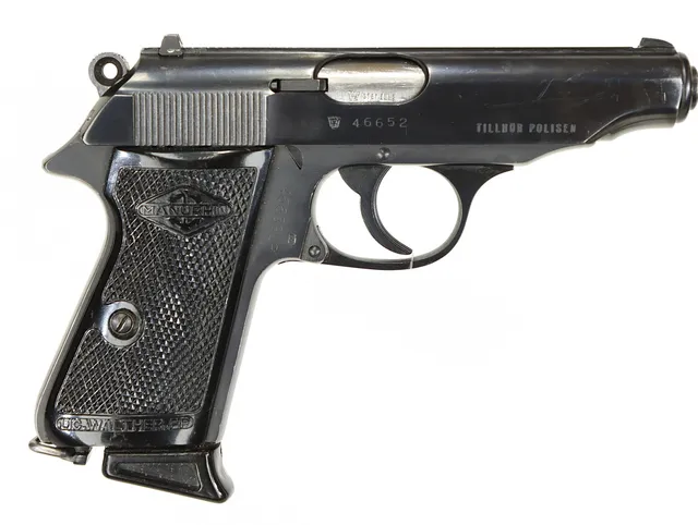 PISTOL, fabrikat Manurihn, modell PP, kaliber .22lr, tillv.nr 46652LR.
