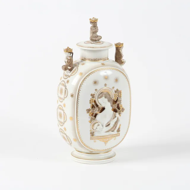 ARNO MALINOWSKI (1899-1976). TILSKREVET. Royal Copenhagen / Juliane Marie. Stor lågkrukke af porcelæn, ca. 1920-1930.