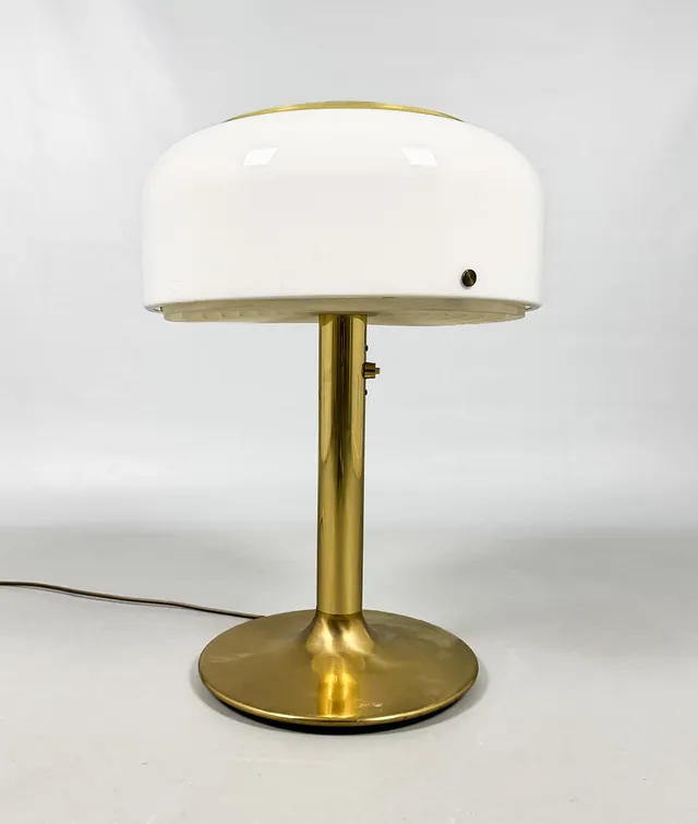ANDERS PEHRSON. BORDSLAMPA, "Knubbling", Ateljé Lyktan, Åhus.