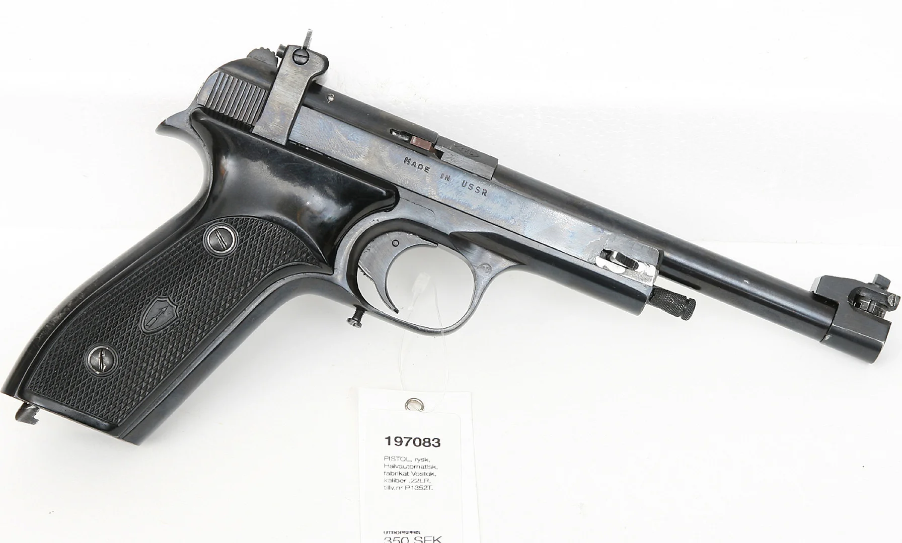 PISTOL, rysk, Halvautomatisk, fabrikat Vostok, kaliber .22LR, tillv.nr P1352T, se-nr SE1193627. — Pistols — Mauritz Widforss