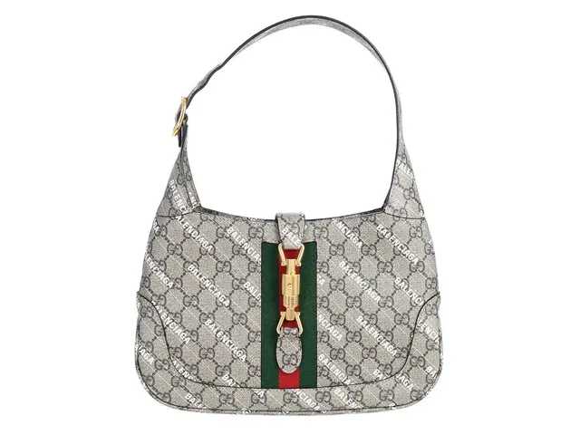 GUCCI x BALENCIAGA, VÄSKA, Small Jackie, GG Supreme canvas, brunt läder, guldfärgade beslag, 28x18x4 cm, avtagbar axelrem. Very Good Condition.