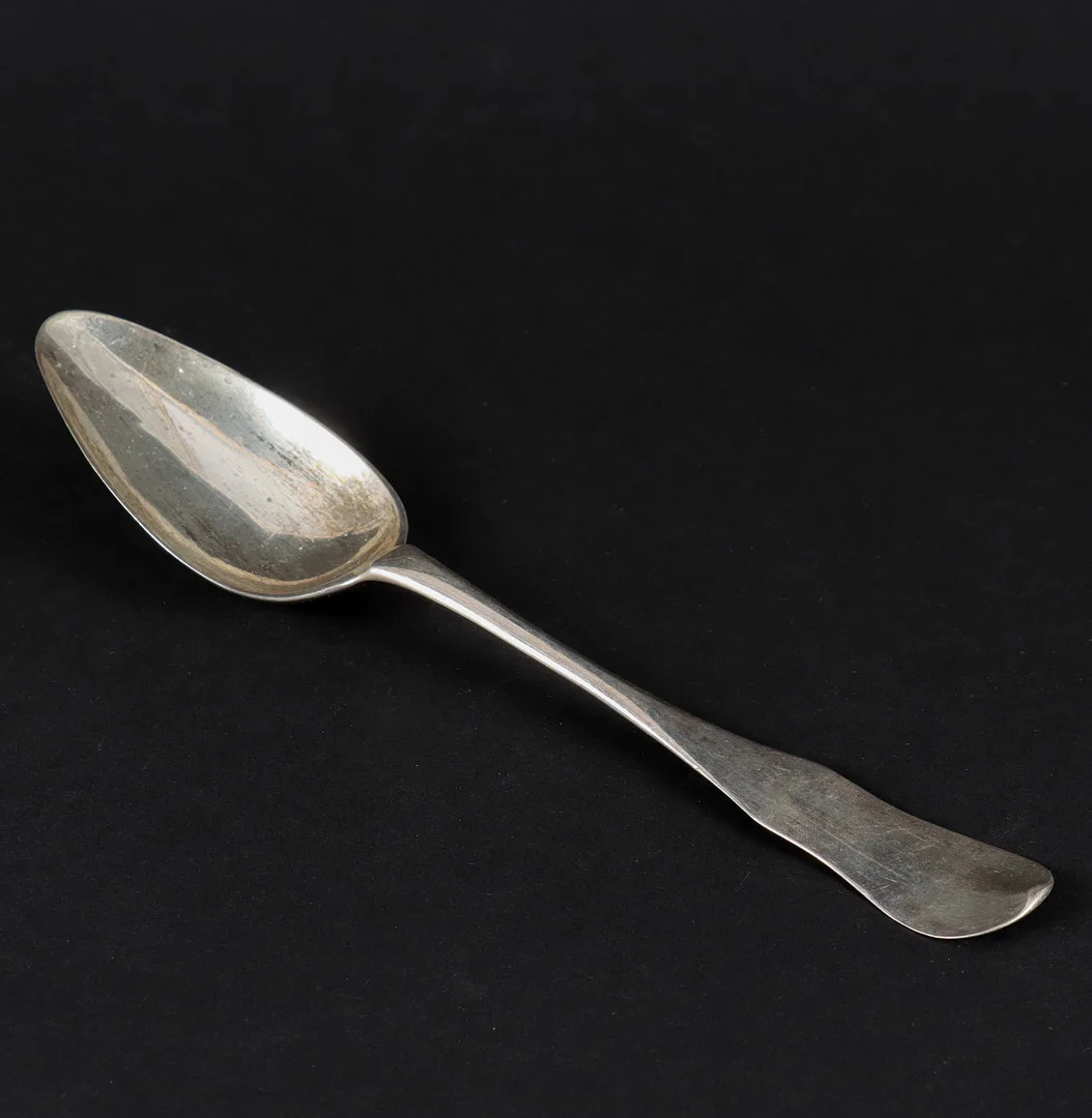 SKED, silver, Olof Lind (verksam 1752-1767) Mariestad, vikt 46,2 gram. — Silver — Karlstad Hammarö Auktionsverk