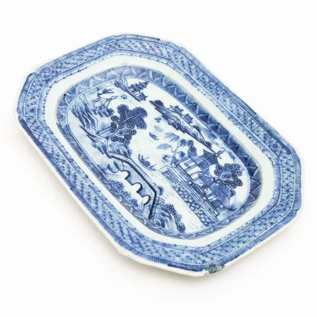 STEKFAT, porslin, Kina, Qing 1700/1800-tal.