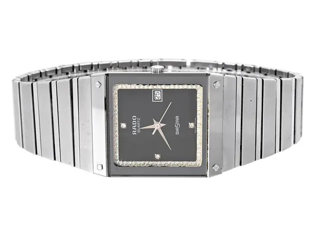 RADO, Diastar, Serie nr. 23711525, Boett nr. 129.0194.3, herrur, 26,5 x 32,5 mm, stål, quartz, safirglas (nagg), datum, skadad urtavla, gravyr, integrerad originallänk, viklås, Ref nr. 04088, längd 195 mm, ca 1990.