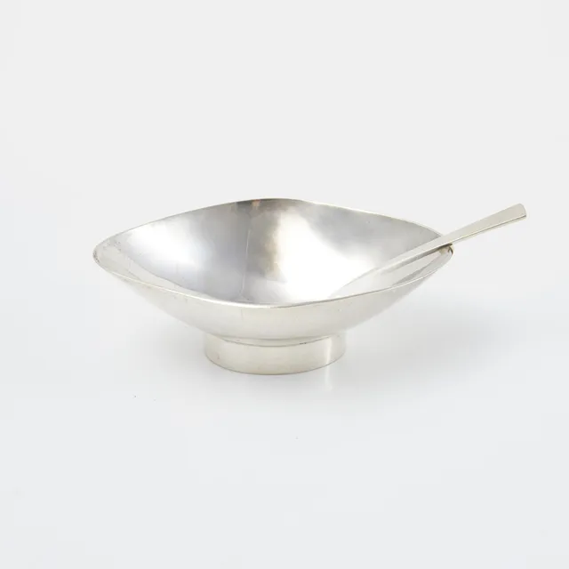 REY URBAN. Saltkar med sked, sterlingsilver, Stockholm, 1960-tal.