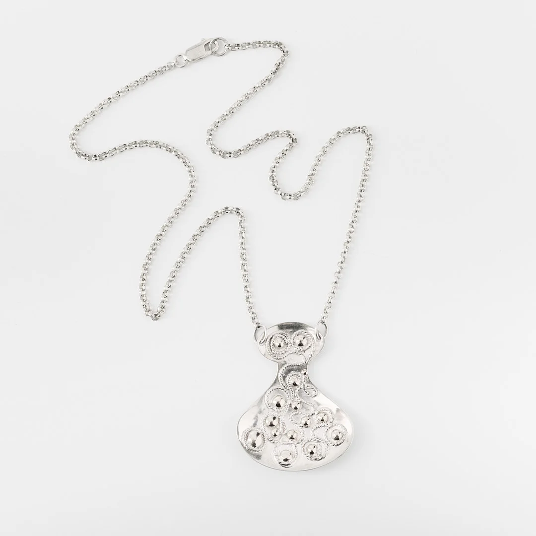 ROSA TAIKON. A sterling silver pendant necklace, Stockholm 1997. — Necklace — Stockholms Auktionsverk Fine Art