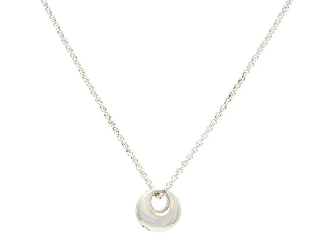 GEORG JENSEN, hänge/kedja, sterlingsilver, längd 39,5/42/45 cm, vikt 4,9 g, originalpåse. — Smycken/Hänge med kedja — Kaplans