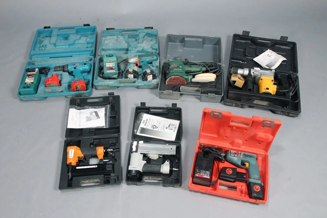 Bosch, Makita etc. Collection tool — Home and garden/Tools, building materials — Lauritz