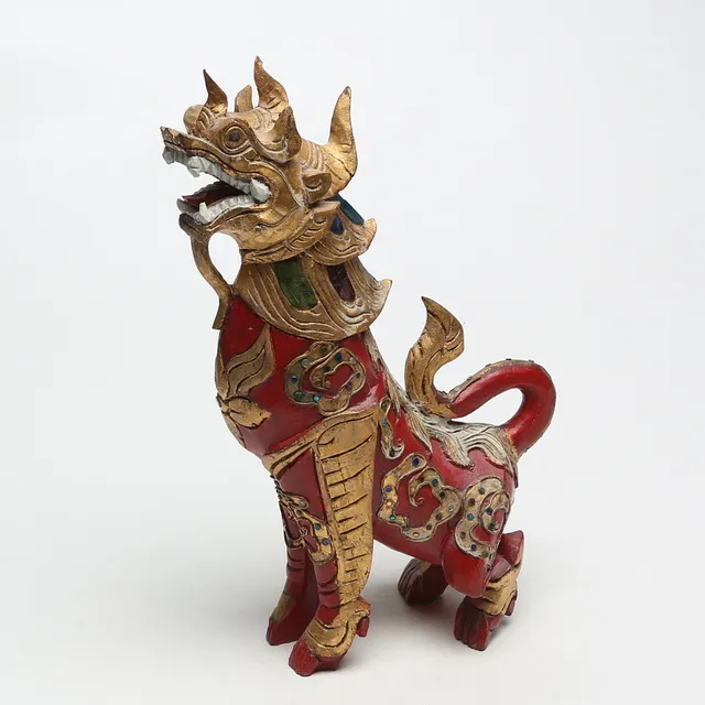 DRAKSKULPTUR, trä, Asien, 1900-tal.