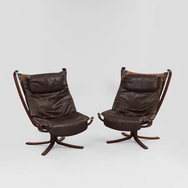 SIGURD RESELL. Lænestol med stel af bøg, og læderhynder, "Falcon", Vatne Møbler, Norge, ca. 1970-80'erne. (2).
