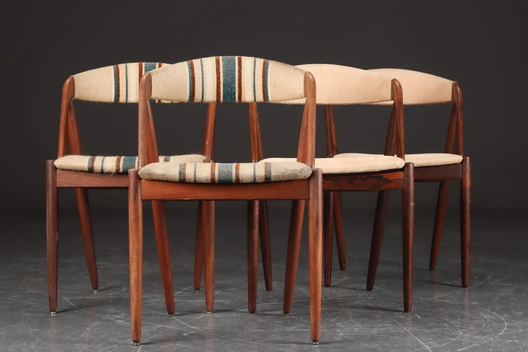 Kai Kristiansen. Fire stole af teak og palisander, model 31 (4) — Furniture/Cabinets, chests of drawers — Lauritz