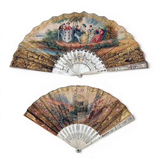 Two 'cristino' fans with mother-of-pearl sticks, circa 1935.
