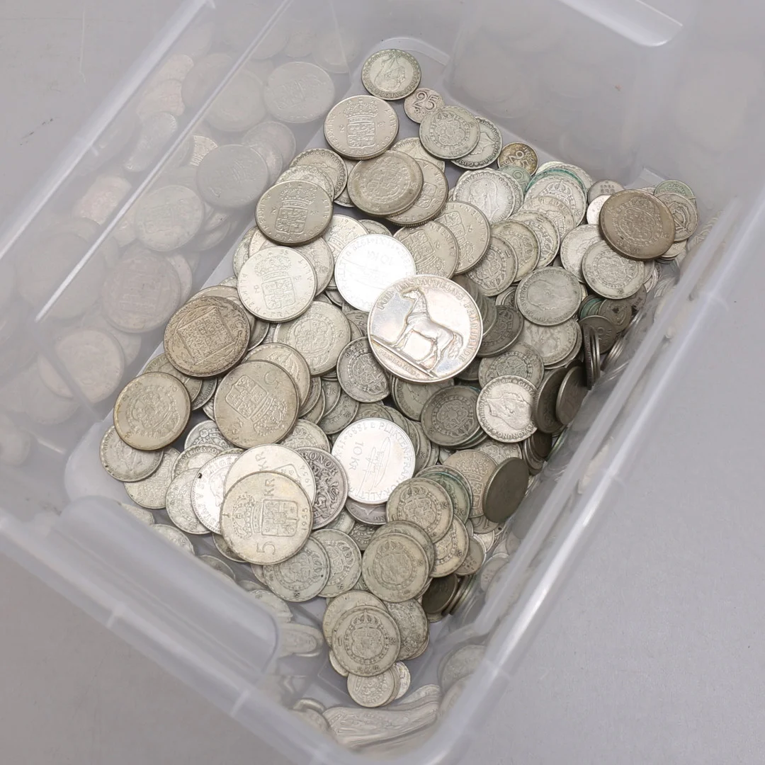 SILVERMYNT samt MEDALJ, 326+1 st, finvikt 681 gram, Sverige, 1900-tal. — Coins & Banknotes — Auktionshuset Thelin & Johansson