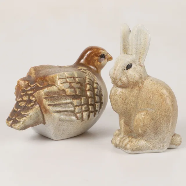 ÅKE THORNBLAD. Figuriner, 2 stycken, hare/ripa, keramik, Höganäs Keramik.
