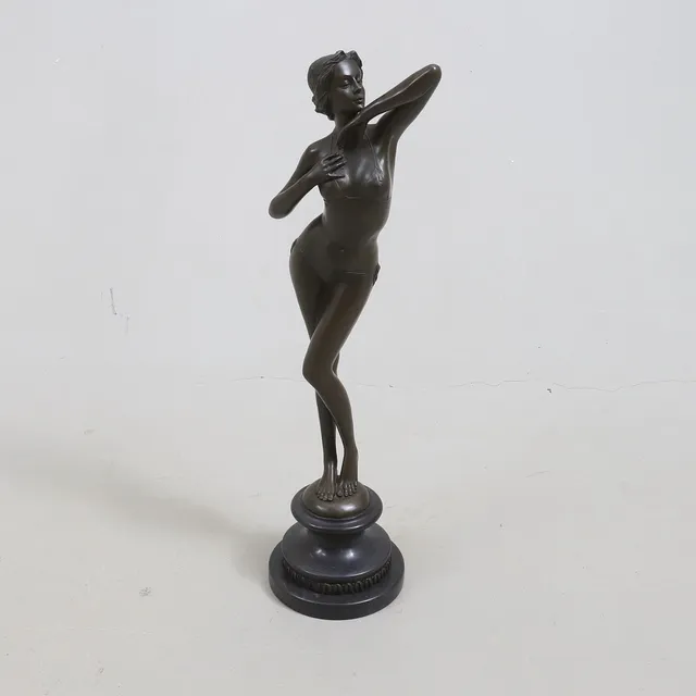 MAX MILO. EFTER. skulptur, patinerad brons, 1900-/2000-tal.