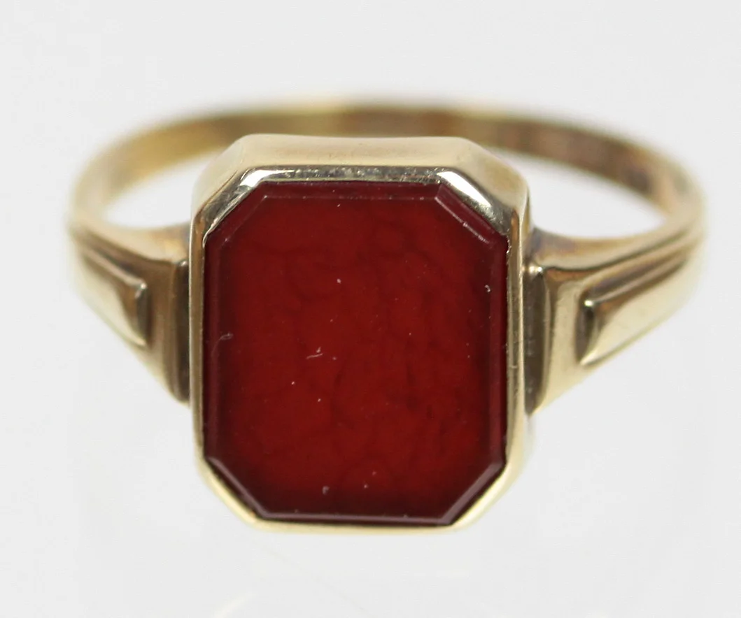 KARNEOL RING , Art Deko, Gelbgold 333. — Rings — Auktionshaus Bossard