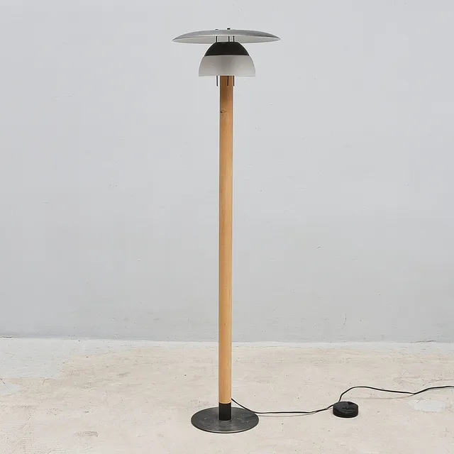 LARS BESSFELT. Bordslampa, plåt, björk, glas, "Birka", Atelje Lyktan AB, Åhus, Sverige.