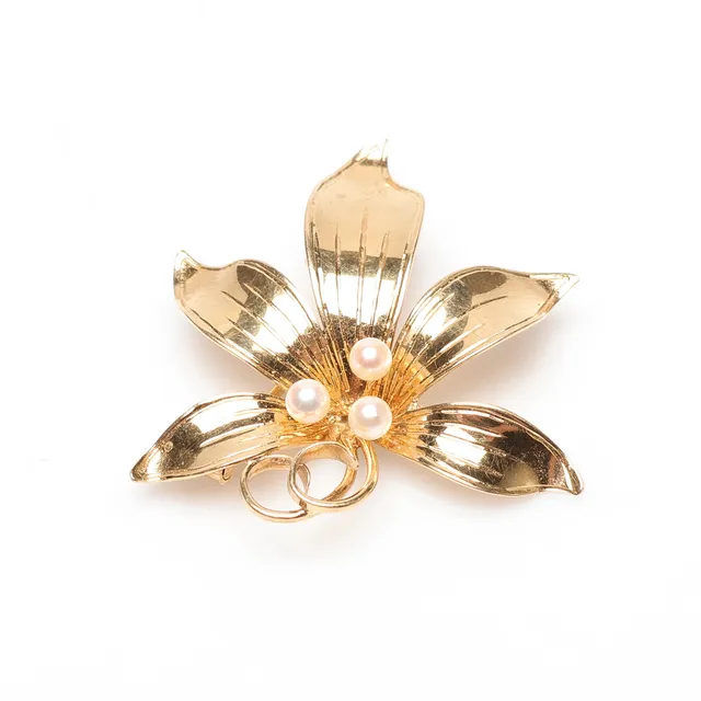 BROSCH, 18k guld, med pärlor. vikt ca 4gram.