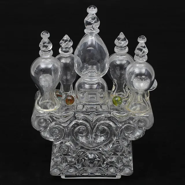 LARS HELLSTEN. Tillskriven. Skulptur, glas.