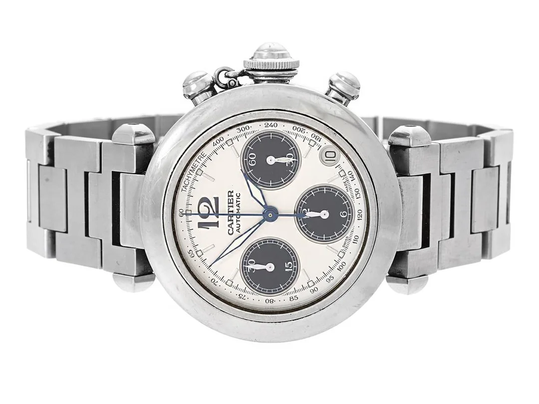 CARTIER, Pasha "C", "Tachymetre", Cal 047 (ETA 2894-2), Verk nr. 284866, Boett nr. 2412/492230 CD, kronograf, herrur, 36 mm, stål, automatisk, safirglas, datum, integrerad originallänk, viklås, ca 2002. — Klockor/Cartier — Kaplans