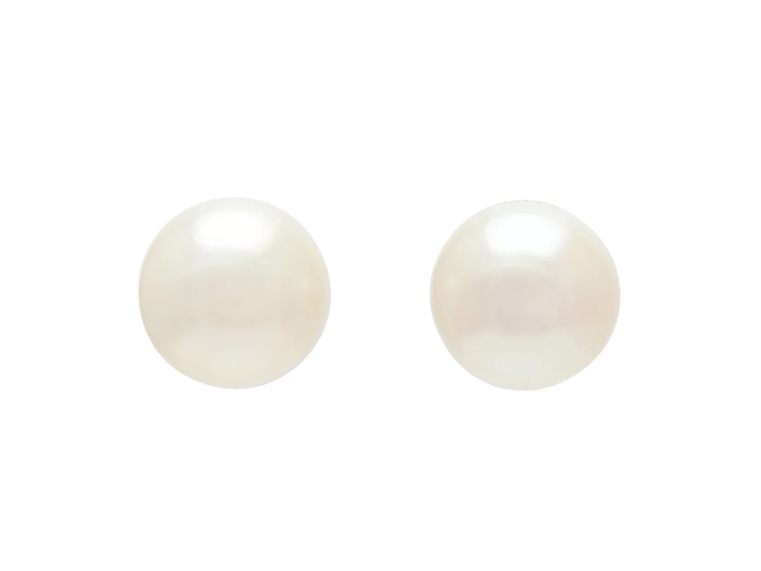 PÄRLÖRHÄNGEN, 18K guld, 2 odlade pärlor ca 5,8 mm, vikt 1,3 g, stift. — Smycken/Pärlörhängen — Kaplans