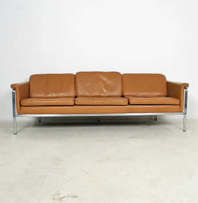 HORST BRÜNING. Dreisitzer Sofa, für Kill International, 1967.