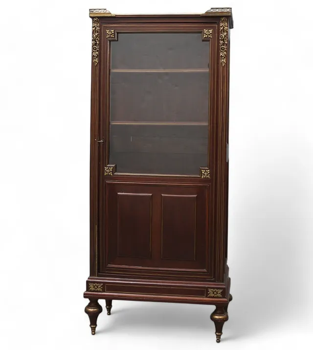 Louis XVI style display cabinet in mahogany, early 20th Century.