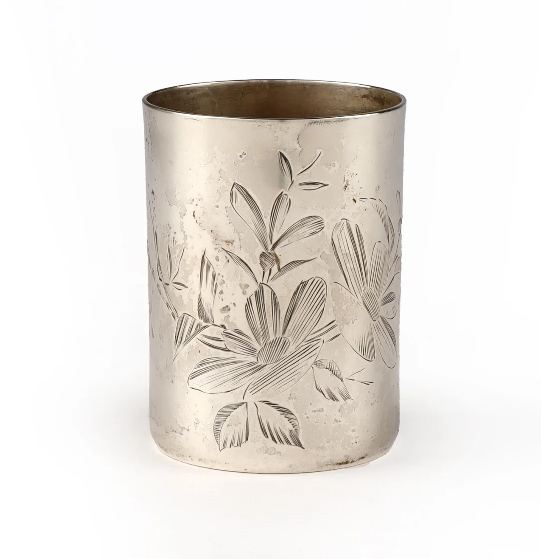 Russian silver cup, circa 1900 — Silver, bronze, copper and pewter/Hollowware — Lauritz