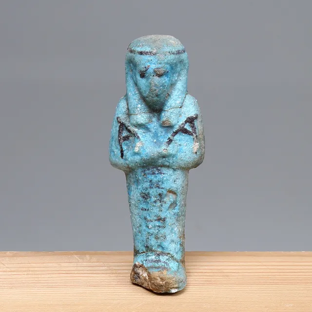 USHEBTI, fajans, Egypten sannolikt 19-20 dynastin, 1293-945 före Kristus.