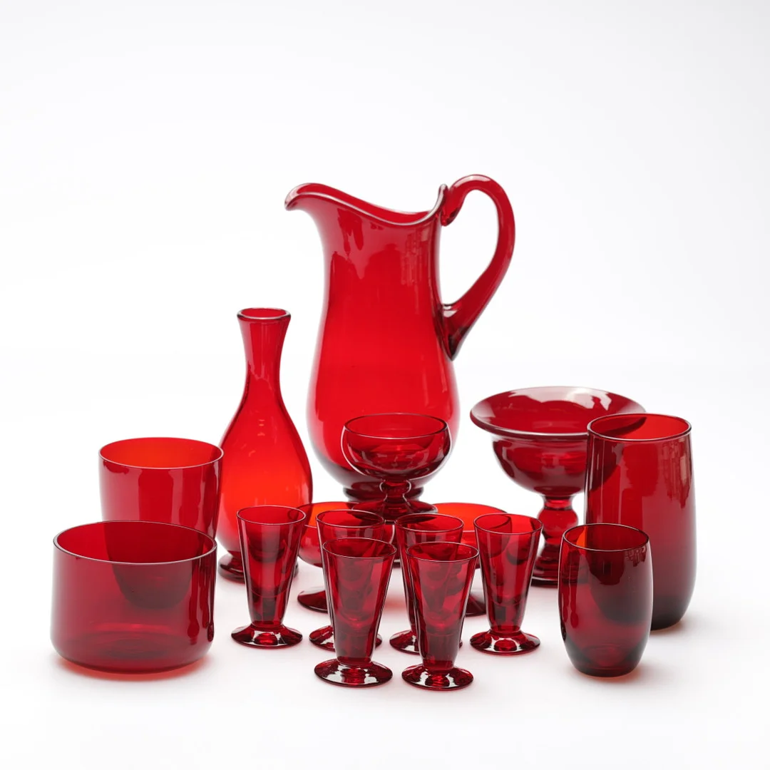 MONICA BRATT. Glasföremål 16 delar, Reijmyre. — Art glass — Gomér & Andersson Nyköping