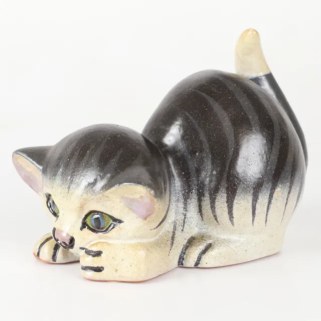 THOMAS HELLSTRÖM. Figurin, katt, glaserad keramik, Nittsjö.