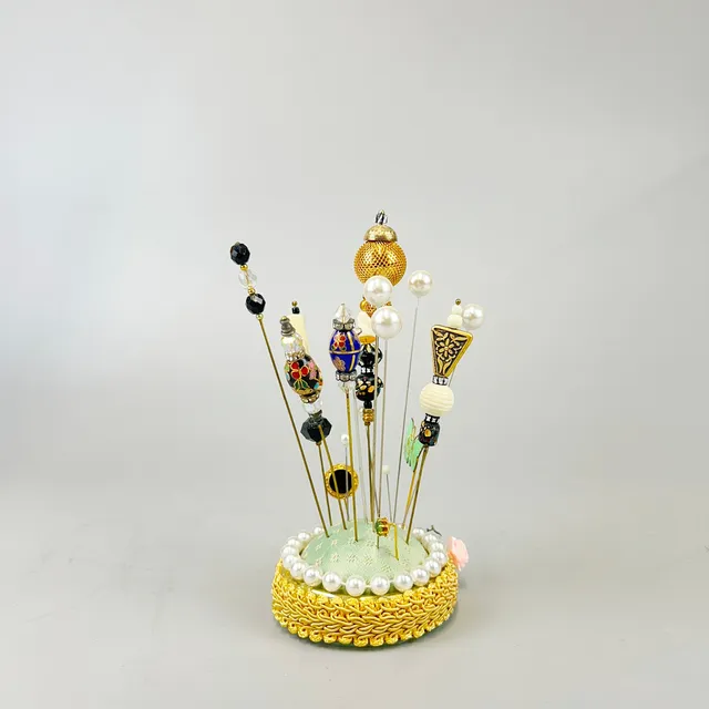 DECORATIVE HAT PINS & CUSHION.