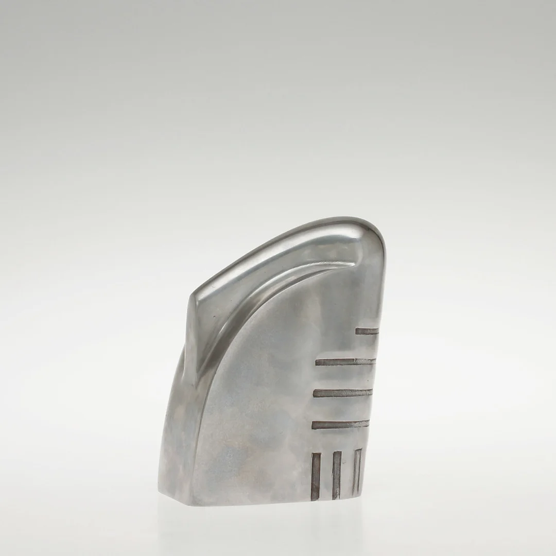 PHILIPPE STARCK. skulptur, "Nani Nani", aliminum, In Ow, 069/500. — Sculptures & Bronzes — Göteborgs Auktionsverk