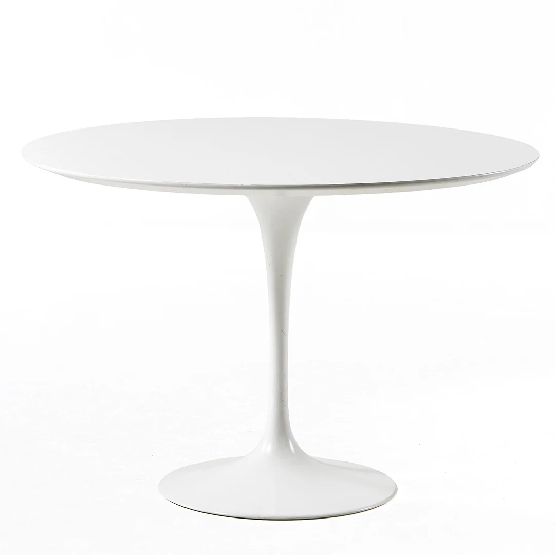 EERO SAARINEN. "Tulip", matbord, Knoll International. — Tables — Stockholms Auktionsverk Magasin 5