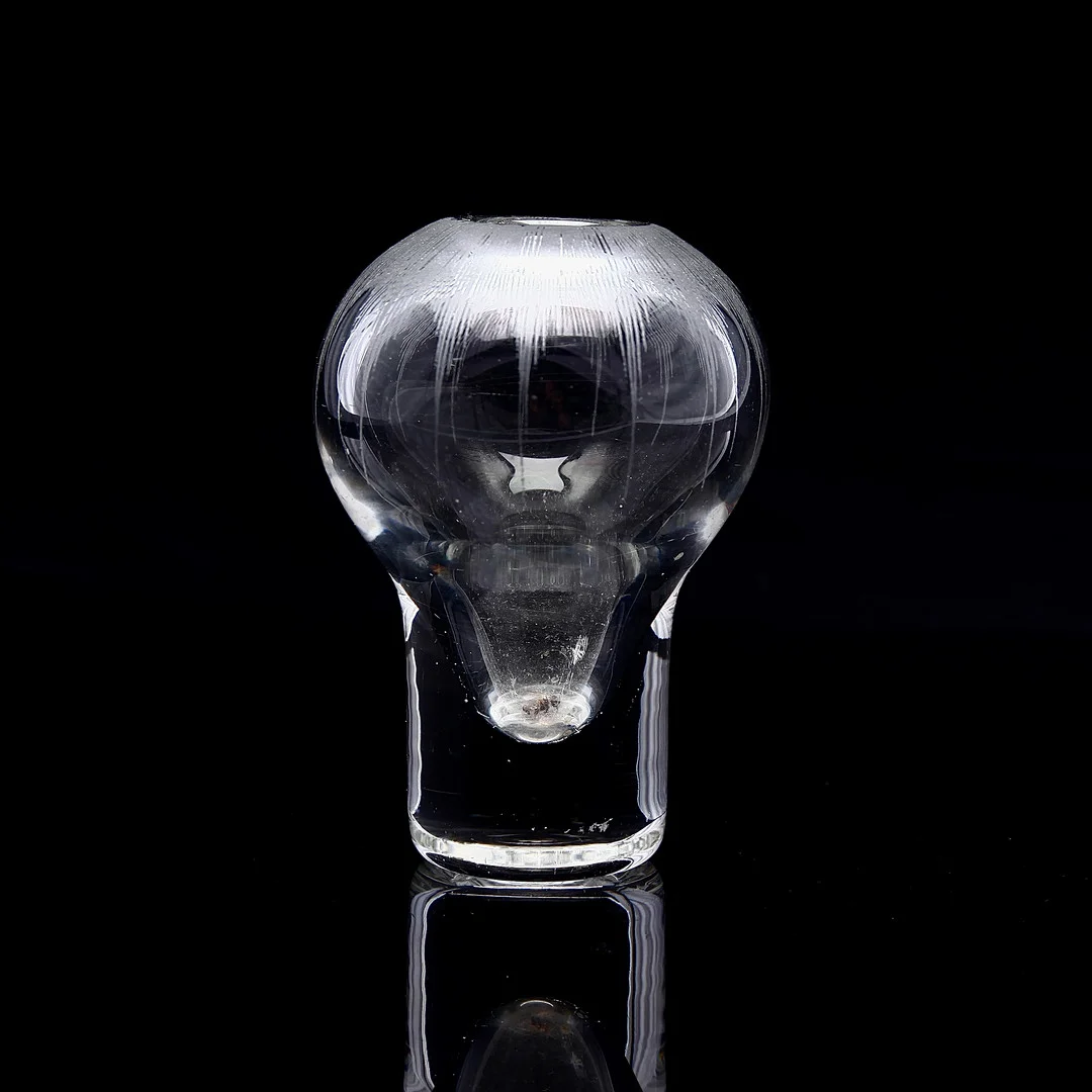 BENGT ORUP. Vas, dekorslipad, Johansfors Glasbruk, signerad. — Art glass — Auktionsbyrån Varberg
